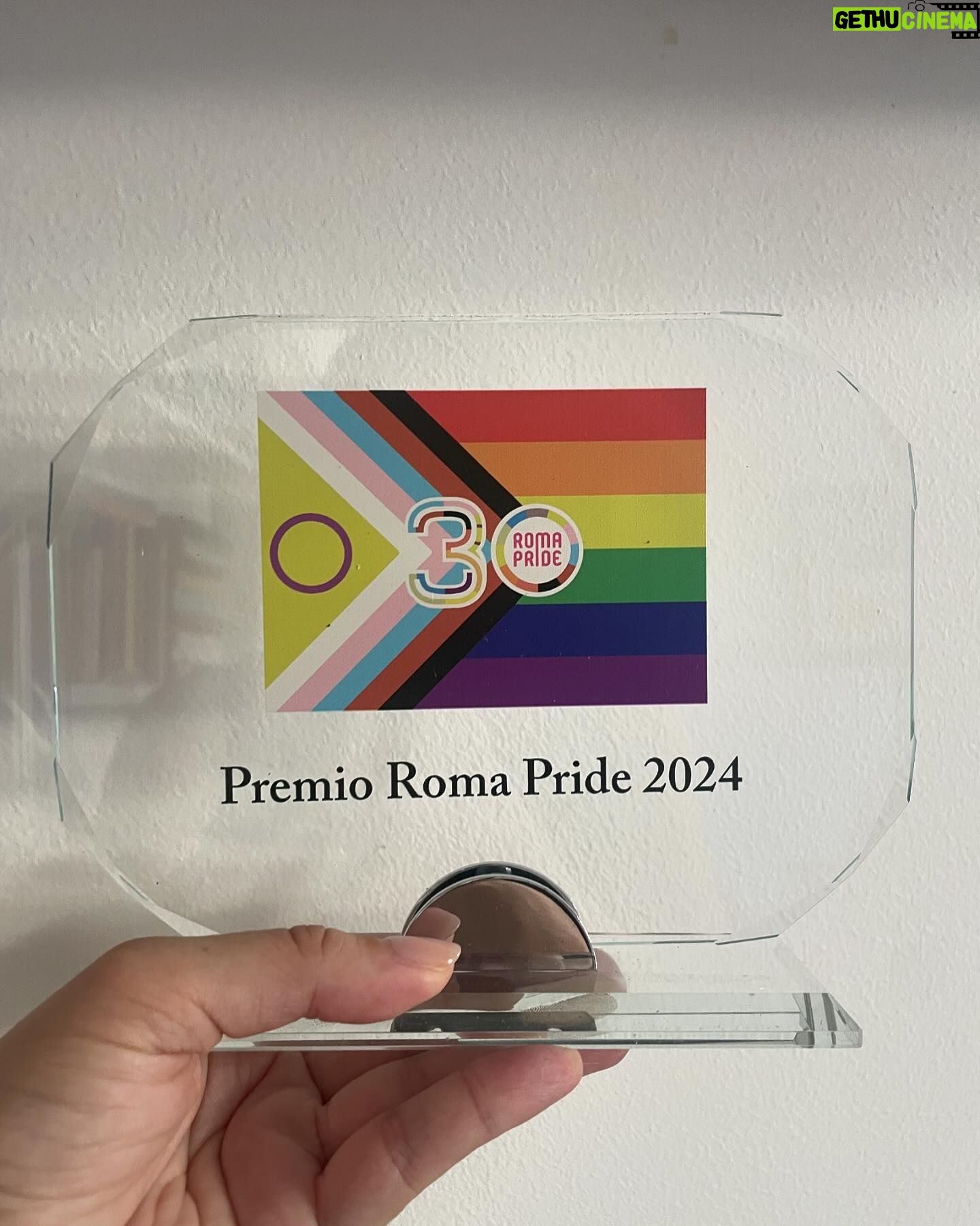 Brenda Lodigiani - 15.7K Likes - Quanta meravigliosa froc*aggine🌈
Che bello esserci stata dall’inizio alla fine
#romapride2024