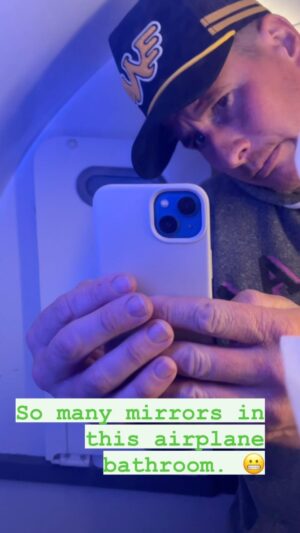 Brendan Fehr Instagram - Surprise they didn’t have one on the ceiling.