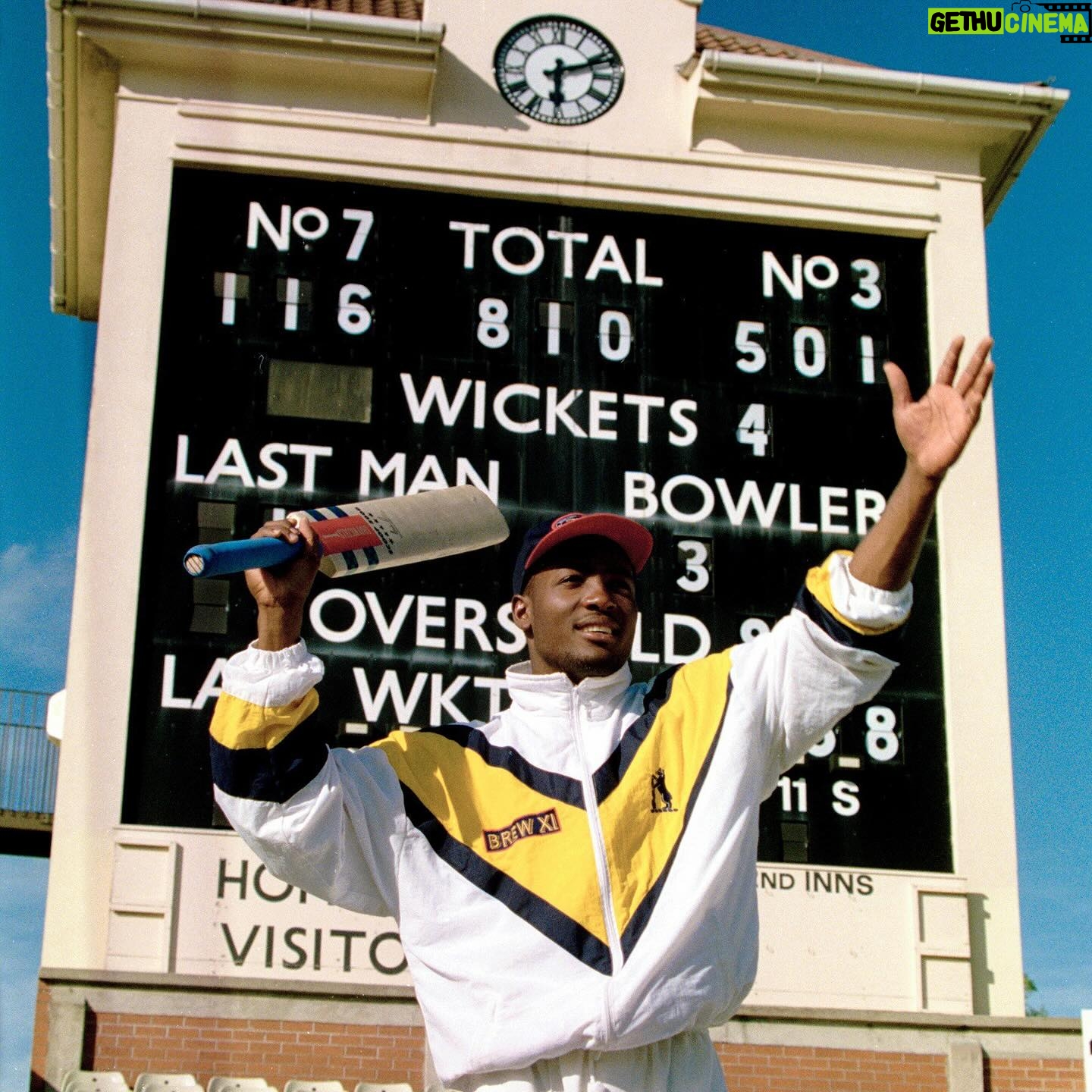 Brian Lara - 11K Likes - Recreating the iconic 📸.
🐻#YouBears | #BrianLara
