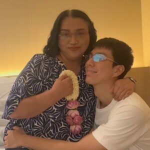 Bright Norraphat Vilaiphan Instagram - วันแม่butรักแม่ทุกวันอิอิ @nannaphat_natty 🤍🤟🏻