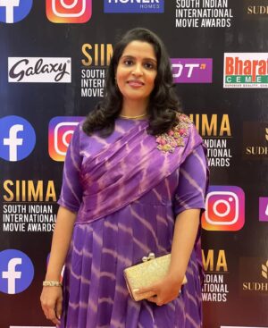 Brindha Sivakumar Instagram - Thank you @siimawards for choosing me as the Best Female Playback Singer -Tamil 2020 for the song #Vaachellam from Ponmagal Vandhal !  Thank you @actorsuriya Anna @jyotika Anni @2d_entertainment @rajsekarpandian @fredrickjj @govind_vasantha @lyricist_vivek for giving me this beautiful song!  Thank you hubby dear @vsivakumar04 💖 for supporting and encouraging me!  Outfit @merasalofficial