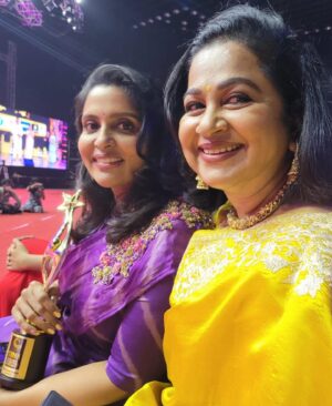 Brindha Sivakumar Instagram - Thank you @siimawards for choosing me as the Best Female Playback Singer -Tamil 2020 for the song #Vaachellam from Ponmagal Vandhal !  Thank you @actorsuriya Anna @jyotika Anni @2d_entertainment @rajsekarpandian @fredrickjj @govind_vasantha @lyricist_vivek for giving me this beautiful song!  Thank you hubby dear @vsivakumar04 💖 for supporting and encouraging me!  Outfit @merasalofficial