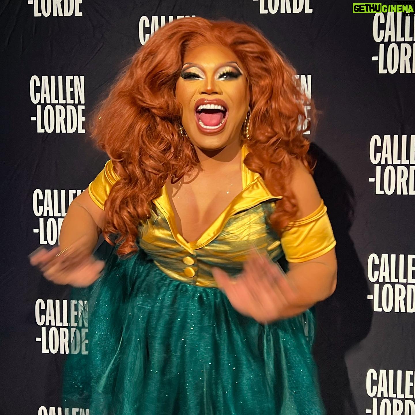 Brita Filter - 1.3K Likes - ✨Callen-Lorde’s Community Health Awards Gala ✨
It was an honor to attend this important fundraiser to support @callenlorde’s mission of providing commationate care to all lgbtq folks. I would not be here today if it wasn't for my team of providers at Callen-Lorde.
Dress: @vivavidalia