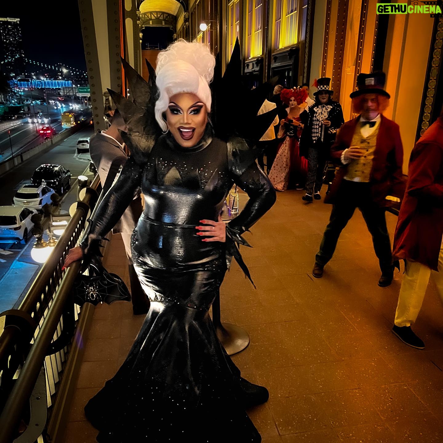 Brita Filter - 577 Likes - Happy Hulaween! 🎃
I was honored to attend Better Middler’s Annual Hulaween Gala benefiting the @nyrp New York Restoration Project.
#NYRP owns and operates over 50 community gardens and 80 acres of parkland throughout the five boroughs of New York City. It was founded by Bette Midler in 1995 to ensure that all New Yorkers have access to green spaces (fun fact: over 1.6 million New Yorkers live within a 10-min walk of a NYRP green space). The organization has made major contributions to the New York landscape and community health, from bringing a functionally extinct native Chestnut tree species back to life in Highbridge Park to helping turn the largest wetland in Manhattan from an illegal dumping ground into a flourishing living shoreline.
Grateful to share this fabulous night with my sister @rubyrubyroo.
Also DONT FORGET THERE IS THE #GENERALELECTION A WEEK FROM TODAY! Scroll to get the info >>> & #Vote