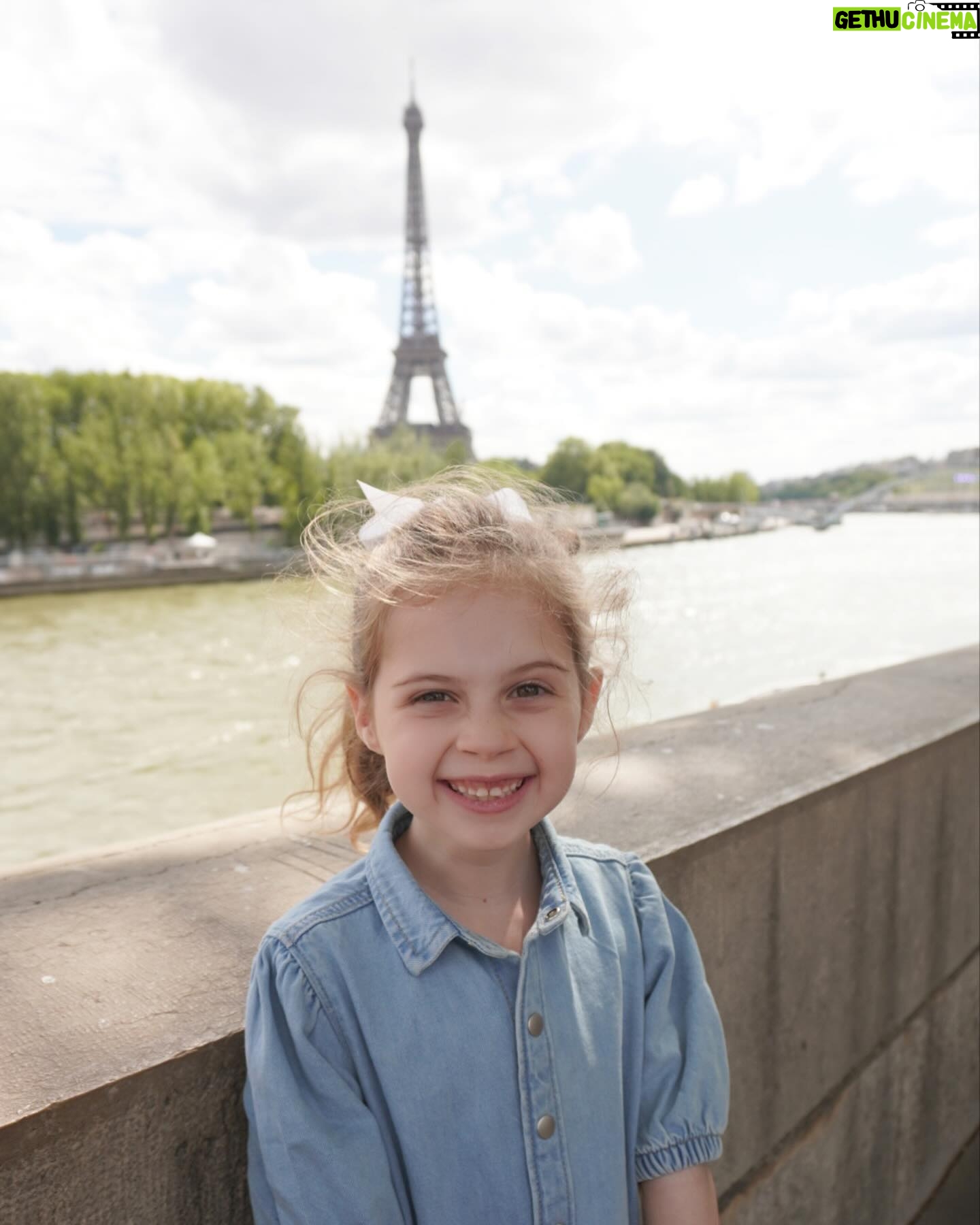 Britney Haynes - 6.1K Likes - It’s more Paris/spoiler alert for my Christmas card. 🌤️🥐📸