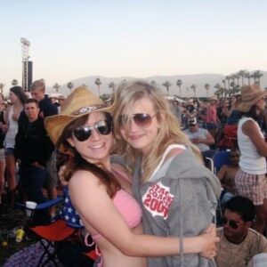 Britt Robertson Instagram - Happy Birthday to the best friend, wife, mother, sister, daughter, teacher, student, dancer, listener, lover… 
@biz_zle you do it all. Thanks for having me for 20 plus years. We’re all so lucky to have you. Love you more than all the fishies in the sea.