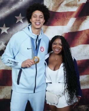 Brittney Griner Instagram - Twin flame 🔥 🥇🤍