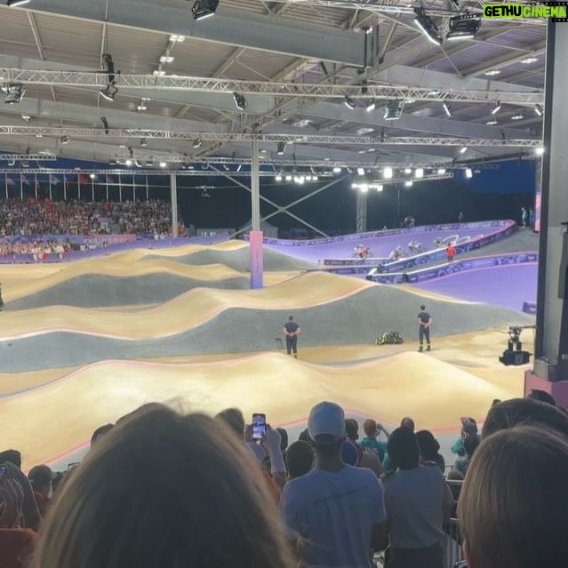 Brooke Boney - 4.5K Likes - These people are the best of us. Haven’t stopped crying. What a moment. What a legend. Kai and Saya. Showing us all what’s possible 💚💛💚💛🇫🇷🥇Olympic Games #Paris2024 live and free on @Channel9 and @9Now