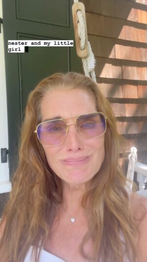 Brooke Shields Instagram - Both of my baby birds have left the nest 🪺😫🪹