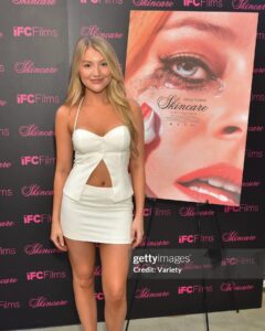 Actress Brooke Sorenson HD Photos and Wallpapers August 2024
