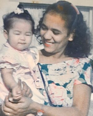Bruna Aiiso Instagram - Mãezinha, viva sua vida hoje e sempre!!! 🩷 🎂24.07 | te amo infinito!!!