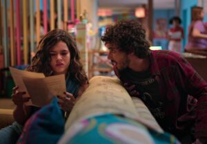 Bruna Vieira Instagram - Quantas histórias existem dentro de uma mesma história? #DeVoltaAos15 📸 Vans Bumbeers / Netflix