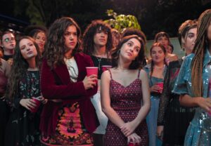 Bruna Vieira Instagram - Quantas histórias existem dentro de uma mesma história? #DeVoltaAos15 📸 Vans Bumbeers / Netflix