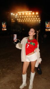 Bruna de Magalhães Top 100 Instagram Photos and Posts