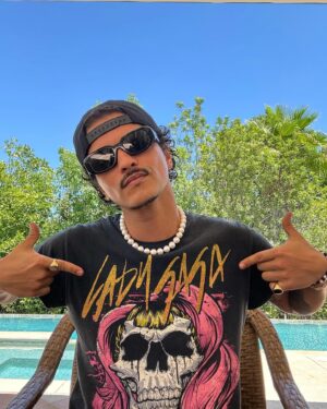 Bruno Mars Instagram - 😎