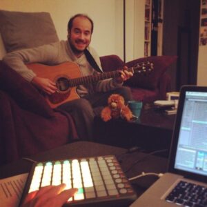 Bruno Muschio Instagram - On bosse sur un nouveau sketch musical avec @kyankhojandi !