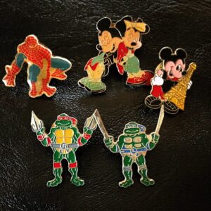 Bruno Muschio Instagram - Pin's de mon enfance.