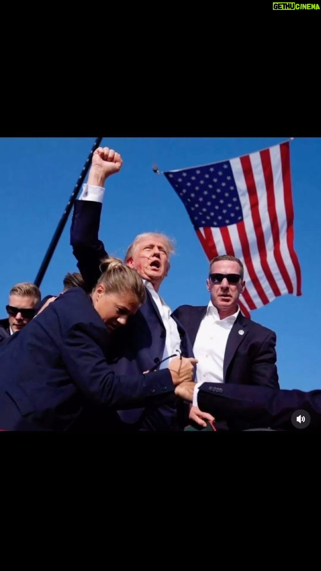 Bruno Silva - 401 Likes - MAKE AMERICA GREAT AGAIN @realdonaldtrump
#trump #legend #american
