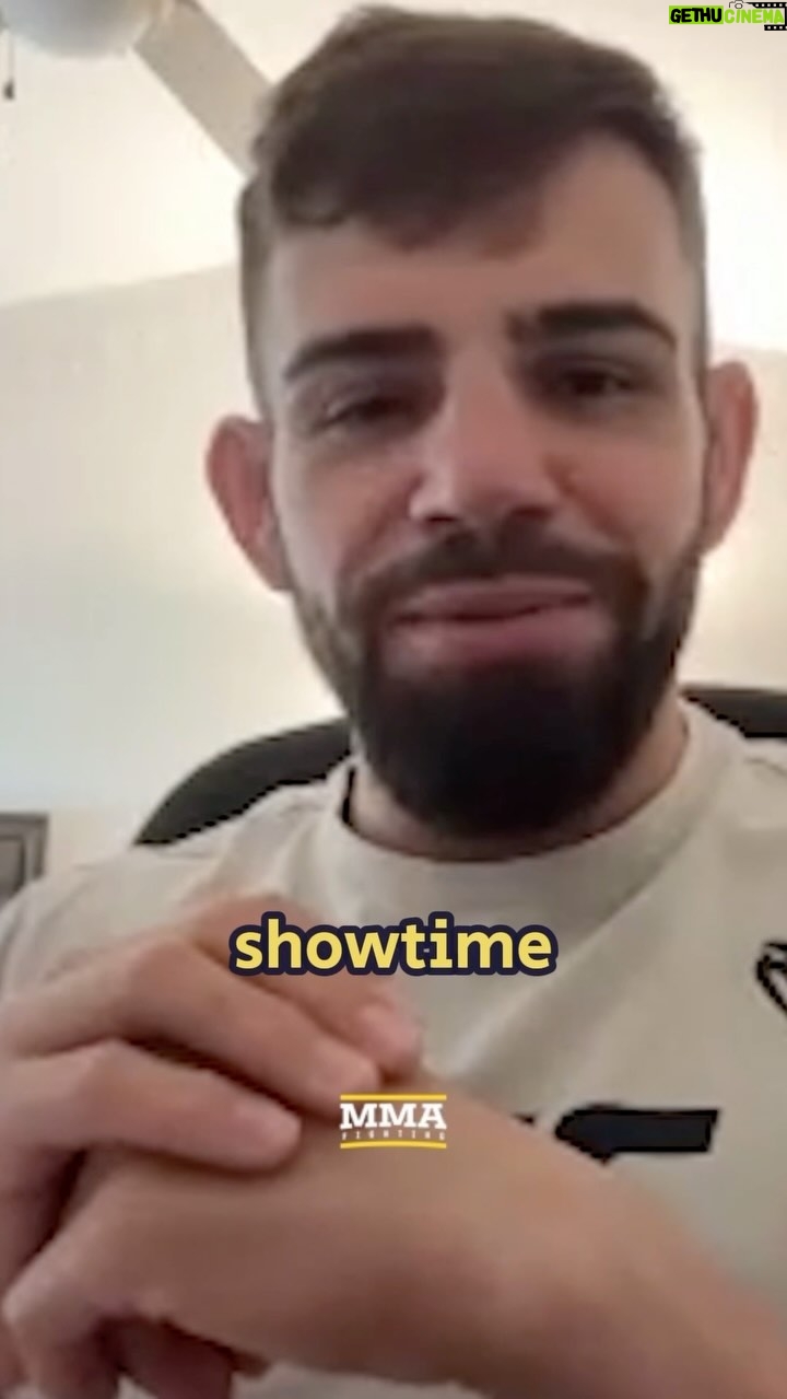 Bruno Silva - 326 Likes - 🎙️ Estreia na nova casa!
Embalado por 3 vitórias e 3 bônus seguidos no UFC, Bruno Bulldog se mudou para a American Top Team, após anos de parceria com Henry Cejudo, para treinar com Alexandre Pantoja, Adriano Moraes e Kyoji Horiguchi.
O peso-mosca enfrenta Cody Durden sábado, no UFC Vegas.
A matéria completa vai ao ar em breve no @mmafighting.
🔗 @brunobulldogufc #lutas #fight #combate #mma #ufc