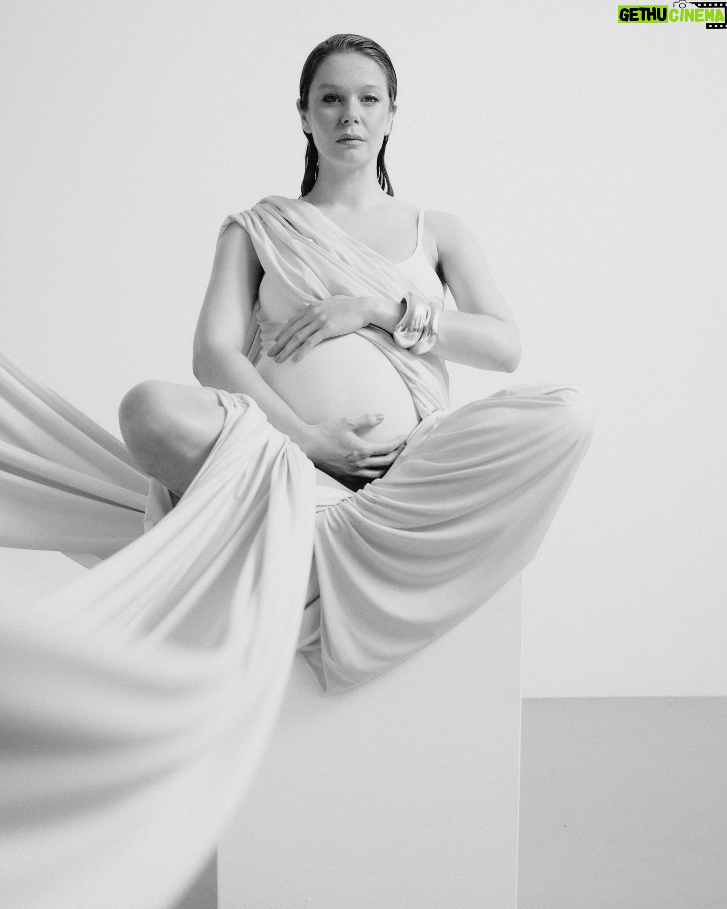 Burcu Biricik - 240.8K Likes - Bana ennn gΓΌzel anΔ±larΔ±mdan birini verdiniz πΈβοΈπ«
#VogueTΓΌrkiye π
Moda EditΓΆrΓΌ: @ceylanatinc π€©π
FotoΔraf: @tugberk_acar
YazΔ±: @oykubdur
Kreatif direktΓΆr: @dilarayilmazco
SaΓ§: @burhancilgin
Makyaj: @yagizyoldas
Moda EditΓΆrΓΌ AsistanΔ±: @aynurefir
Kreatif DirektΓΆr AsistanΔ±: DoΔa YeΕil
SaΓ§ AsistanΔ±: Mehmet Can YΔ±lmaz
&
@people.talent.management π€π
@iremtumerarslan ππ