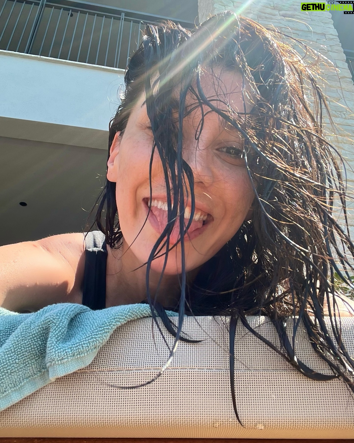 Burcu Kiratli - 300K Likes - 🖤💦💦☀️🧋🍒🍉
Repo gibi repo 🫠🎬