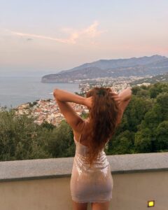Actress Burcu Özberk HD Instagram Photos and Wallpapers July 2024