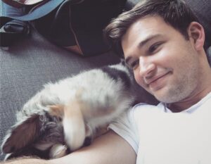 Burkely Duffield Instagram - Puppy Hide-And-Seek 🙈
#puppysitting #thisdogisthecutest🐶 #foundher