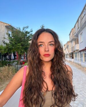 Buse Meral Instagram - 