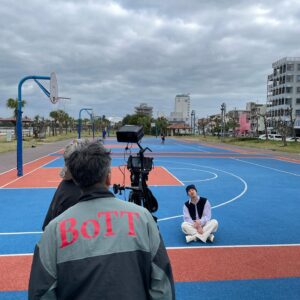 C.O.S.A. Instagram - STUTS - Pretenders feat C.O.S.A. & Yo-Sea 

[Video staff]
Director: Ryoji Kamiyama @ryojikamiyama
DOP: Yuki Hori @holyze
Camera Assistant: Udai @udai65
PM: Hayato Takano @hayato1983
Title Design: Yoshiyuki Nakakuki @hongkongstarr

[Credits]
Written by C.O.S.A., Yo-Sea
Produced by STUTS
Synthesizer, Piano, All Other Instruments, Programming, Audio Editing: STUTS

Mixed by STUTS at Atik Studio
Mastered by Chris Athens