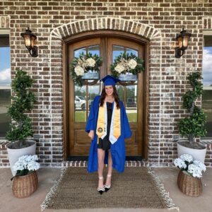 Cailey Fleming Instagram - bye high school 🎓