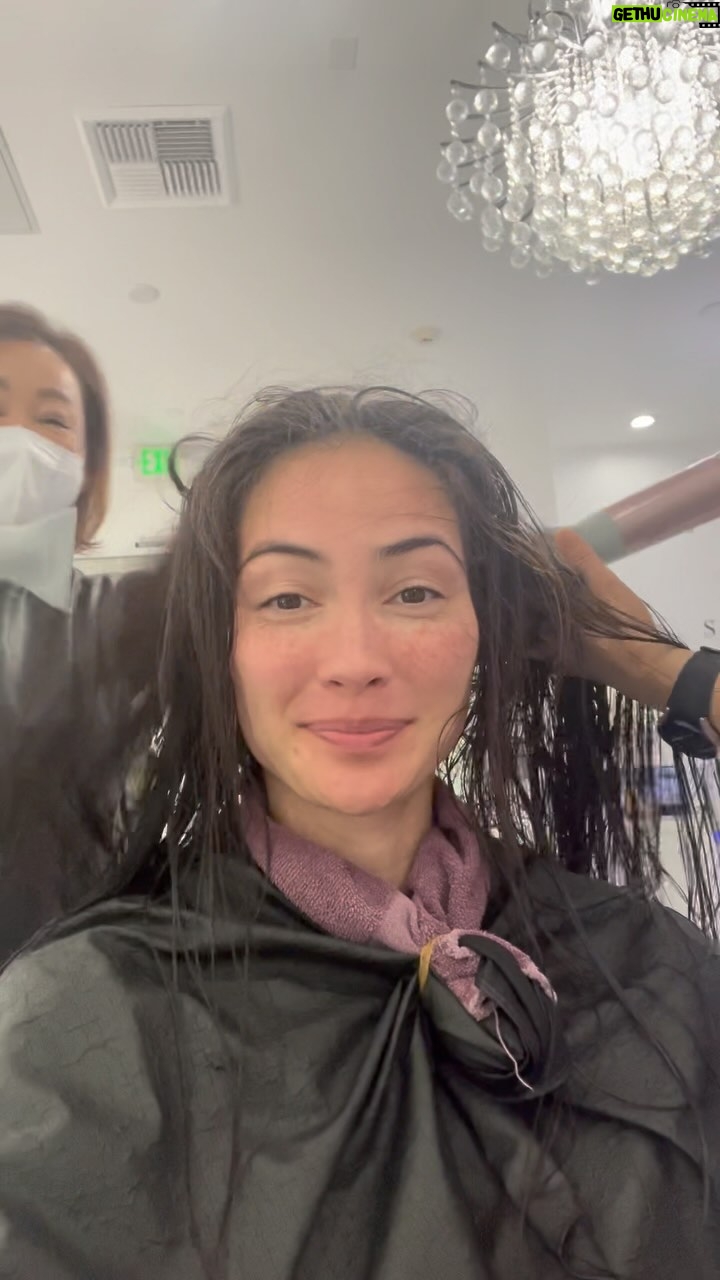 Caitlin McHugh - 1.5K Likes - My scalp has never been so fresh and so clean, clean. Thank you @sonofelicebychristine and Kate Fuchs for the luxurious treatment. I was a bit rushed at the end, so we didn’t get to do the fun after microscopic view of my scalp, but I know it’s much improved! Highly recommend. 12/10 💆🏻♀️