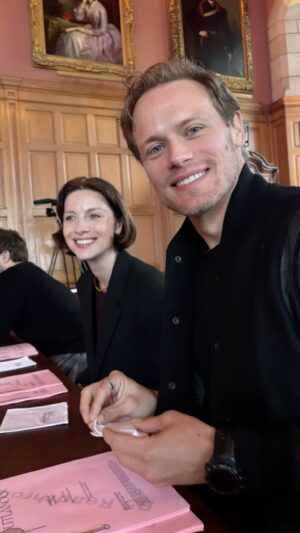 Caitríona Balfe Instagram - Here we are …… 11 years 101 episodes and a whole lotta love, sweat and tears (and some blood) … thank you @outlander_starz @sptv  @samheughan @sophie.skelton @rikrankin @johnhunterbell @izzy_meikle @caitlinoryan and all the rest of our cast and crew and fans…. It’s been a journey and a half ❤️❤️❤️❤️❤️❤️❤️
@nightmaril @matthew_b_roberts and all our writers and producers 🥂