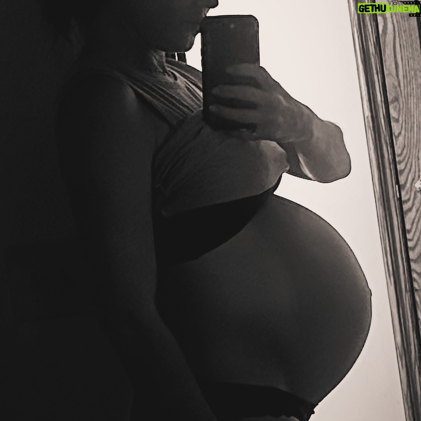 Caity Lotz - 128.2K Likes - The bump is bumping. Pretty cool to be growing life inside my belly 😊 so excited to meet this new soul!