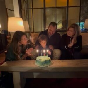Calu Rivero Instagram - Feliz vida, celebrarte siempre @aitolab 🎂