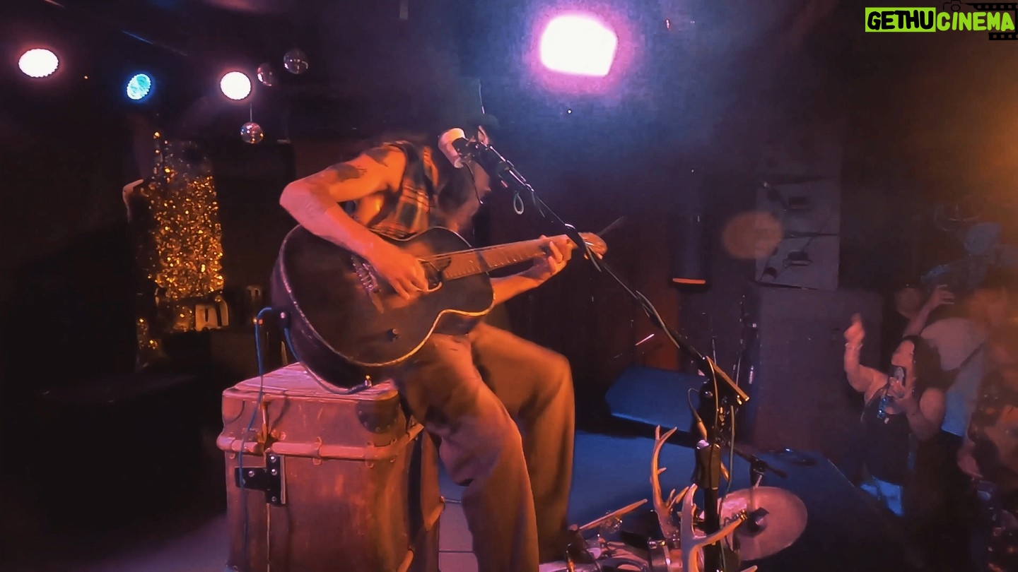 Cameron Cole - 1.4K Likes - Going hard on the slide!⚡⚡
Looking forward to 4 shows in 8 days now! Columbus, Indianapolis, Detroit and Chicago you better get ready cause @arthurbuezo and I f***ing are! #slideguitar #blues #bluesguitar #footdrums #farmerfootdrums #bluesrock #heavyblues #vintage #oldschool