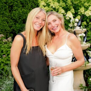 Cameron Diaz Instagram - We celebrated four years of Avaline in the Hamptons with a few of our close friends, and what a wonderful evening it was.✨ We sipped on wine, and enjoyed a candlelit dinner together– all while the sun went down.

Thank you to everyone who came to celebrate with us. It’s been a magical 4 years, cheers to many more! 🥂