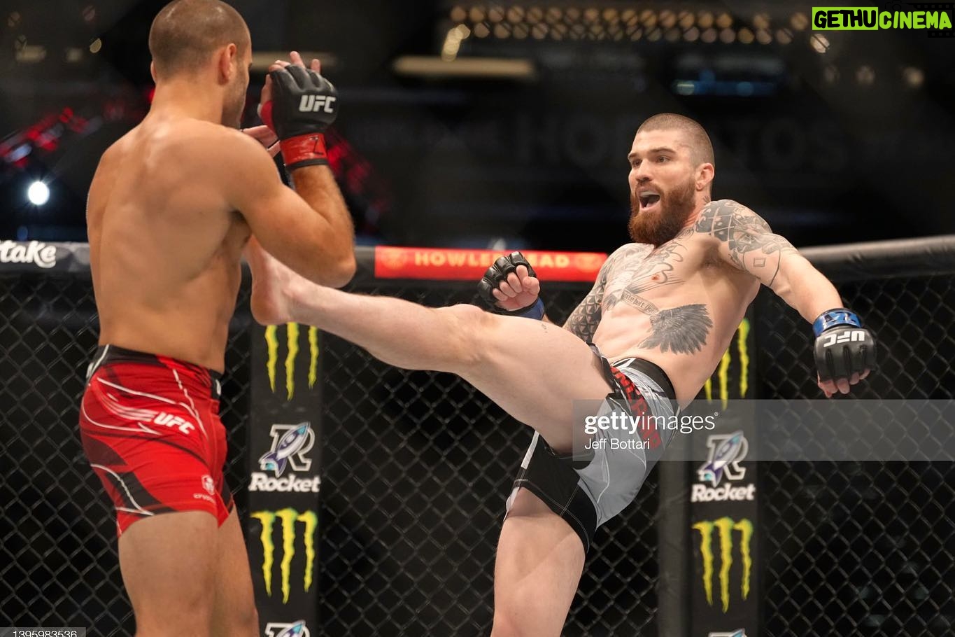 Cameron VanCamp - 3 Likes - Thankful for the opportunity. Humbled by the experience. Grateful for life.
#UFC #mma #fighting #jumpman