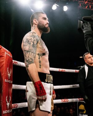 Cameron VanCamp Instagram - @bareknucklefc