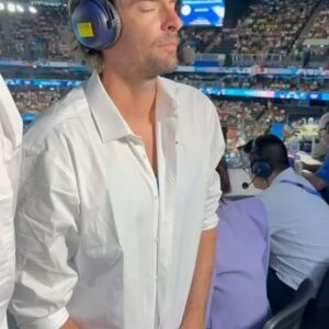 Camille Lacourt Instagram - Merci pour cette semaine hors de temps!
Elle restera gravé à vie.

#merci @francetvsport pour votre confiance