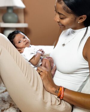 Candace Parker Instagram - Hartt Summitt Petrakov Parker❤️ May 21, 2024 Our Starting lineup is complete. We are so in love and grateful for our little brother. Zone defense is ummm interesting, but we are managing. Goose is ummm adjusting 🤣 but he's doing better with his role as a vet🤣😂😂😂 (Mama is a rockstar and we love her soooo much) Thank you @aprilbellephotos for always capturing our fam!