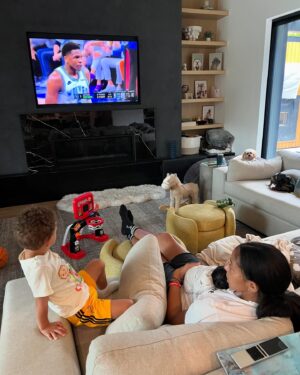 Candace Parker Instagram - Hartt Summitt Petrakov Parker❤️ May 21, 2024 Our Starting lineup is complete. We are so in love and grateful for our little brother. Zone defense is ummm interesting, but we are managing. Goose is ummm adjusting 🤣 but he's doing better with his role as a vet🤣😂😂😂 (Mama is a rockstar and we love her soooo much) Thank you @aprilbellephotos for always capturing our fam!