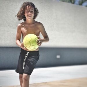 Cândido Costa Instagram - 18 anos🎂🙌
O meu Gabi♥️ o menino mais doce que há no Mundo está agora entregue ao Mundo adulto🙏
Parabéns meu filho♥️
Lá por seres mais alto que o Pai não abuses🤤