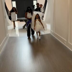 Cardi B Instagram - Happy birthday to my beautiful, gentle, amazing daughter… Not only are you  growing up on me but I’m growing up with you cause I learned sooo much by just being your mom 

Thank you @mattyboy90 X @chromeheartsofficial for this beautiful dress …. @offsetyrn you did that lol 

And thank you @hecjets for makin the impossible possible for this trip …not only did we have the best jet experience..we almost ain’t made it but yall made it HAPPEN!!!