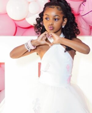 Cardi B Instagram - Happy birthday to my beautiful, gentle, amazing daughter… Not only are you  growing up on me but I’m growing up with you cause I learned sooo much by just being your mom 

Thank you @mattyboy90 X @chromeheartsofficial for this beautiful dress …. @offsetyrn you did that lol 

And thank you @hecjets for makin the impossible possible for this trip …not only did we have the best jet experience..we almost ain’t made it but yall made it HAPPEN!!!
