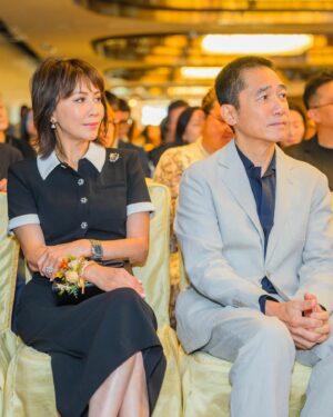 Carina Lau Instagram - #BGCA #BGCAHK #香港小童群益會 #培育新一代 #攜手創未來 ＃兒科醫學會鵬程奮進堅毅獎學金2024#香港兒科醫學會 #鵬程慈善基金 @adriancheng