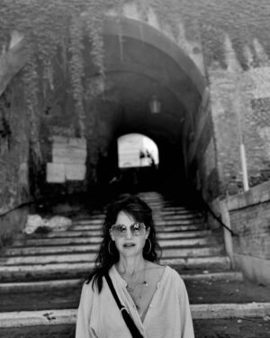 Carla Gugino Instagram - More ROME…#blackandwhite Because…well…Rome. ♥️🇮🇹 📸 #sebastiangutierrez