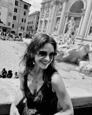 Carla Gugino Instagram - More ROME…#blackandwhite Because…well…Rome. ♥️🇮🇹 📸 #sebastiangutierrez