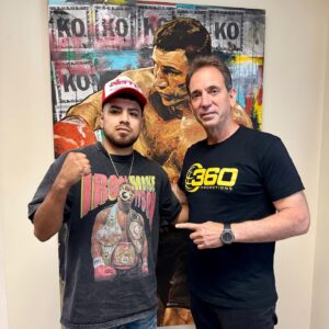 Carlos Balderas Instagram - Signed, Sealed & Delivered 📑✍🏽
Inked Up A Deal With @360boxingpromotions Thank you For Opening Your Doors To A Big Stepper. Im More Motivated Than Ever, Can’t Wait To Show Up & Show Out 🔥 
El Tiempo De Dios Es Perfecto 🖤