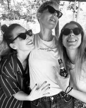 Carmen Ruiz Instagram - Por la Virgen de Atocha
Feliz vida Maricar @carmenruiz 🥂