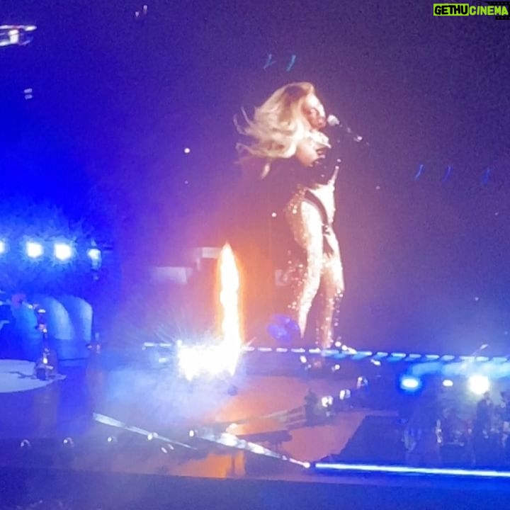 Carmit Bachar - 3.2K Likes - An early Birthday moment since @beyonce & I share Sept 4thππLast night was β€οΈβπ₯β€οΈβπ₯β€οΈβπ₯ Thank you B for the best freakin show Iβve seenπ fun with the boys @mikeypesante @soheyheyhey @rudygarcia___ #beyonce #virgoseason